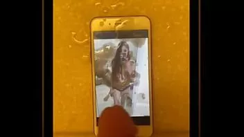 play نائب الرئيس تجميع تحية لصديق أحمر الشعر الساخن