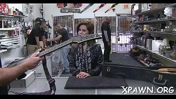 play Lilith Shayton brunetă cu temperament fierbinte devine shlong adânc în gură și fanny