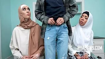 play Faremo di tutto per farti eliminare le prove (hijab stepsis)
