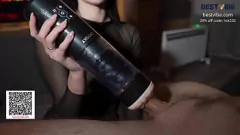 play Orgasmul intens al amatorilor brunete cu jucărie sexuală Stormcup Bestvibe!