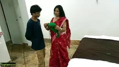 Putar Hindi Milf Bhabhi Anal Desi Sex Adventure Dengan Anak Penjualan Bra Muda