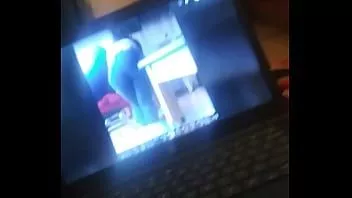 Jouer Coq noir branlé sur une photo chaude que j'ai prise de mon professeur chaud
