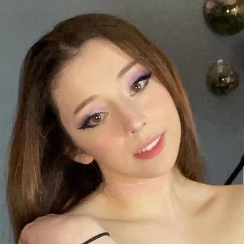 Pornstar Lavender Snowe